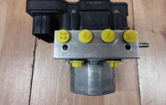 Nissan Qashqai ABS Pump 476604EJ1C 0265256206 0265956531