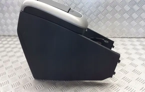Toyota Auris 150 Armrest 58911-02180