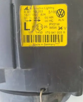 Volkswagen Touran I Headlight/headlamp 1T0941005R 0261205203
