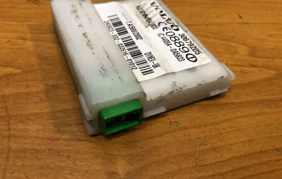 Volvo XC90 Alarm control unit/module 30679205