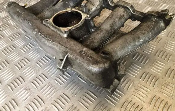 Volvo XC70 Intake manifold 09488033 39302