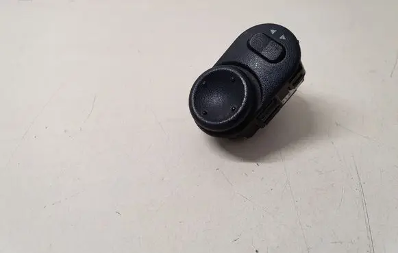 Opel Zafira A Wing mirror switch 09226861