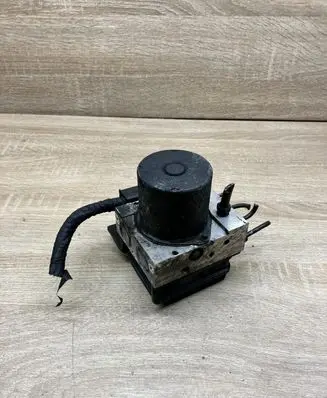 BMW 5 E60 E61 ABS Pump 6769703 6769705
