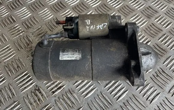 Opel Zafira B Starter motor M001T30071