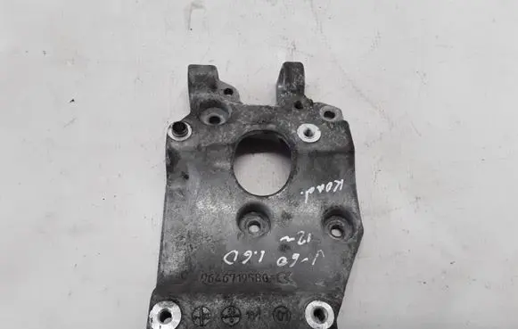 Volvo V60 A/C compressor mount bracket 