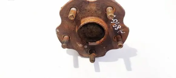 Toyota Auris E180 Rear wheel hub
