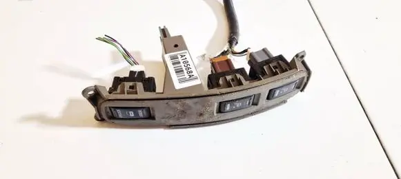 Nissan Note (E11) Seat heating switch 252109u00a 21116313m05