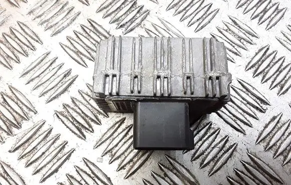 Opel Zafira A Glow plug pre-heat relay 09132691 51299008