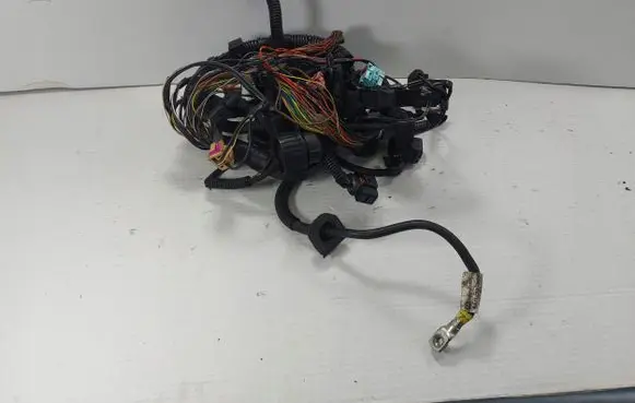 Volkswagen Transporter - Caravelle T5 EUR ISO radio connector 