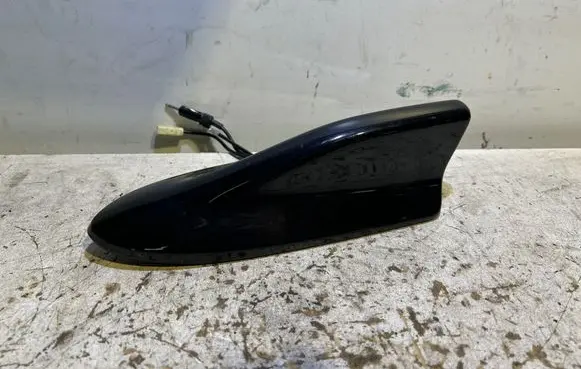 Mitsubishi Outlander Aerial GPS antenna