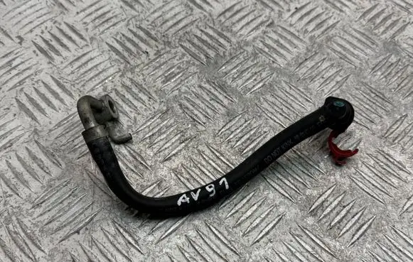 Toyota Avensis T250 Fuel injector supply line/pipe 2390126010