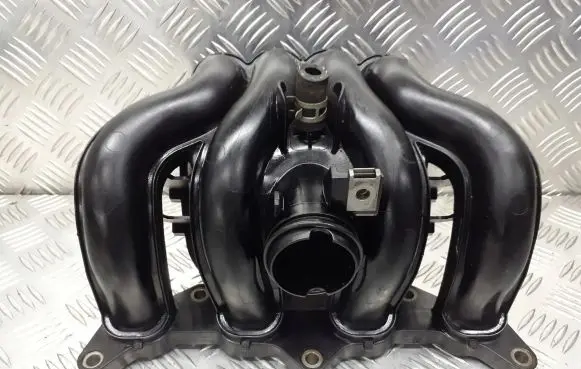 Toyota Yaris Intake manifold 2900309819