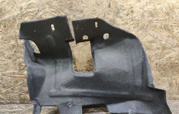 Maserati GranSport Dashboard lower bottom trim panel 