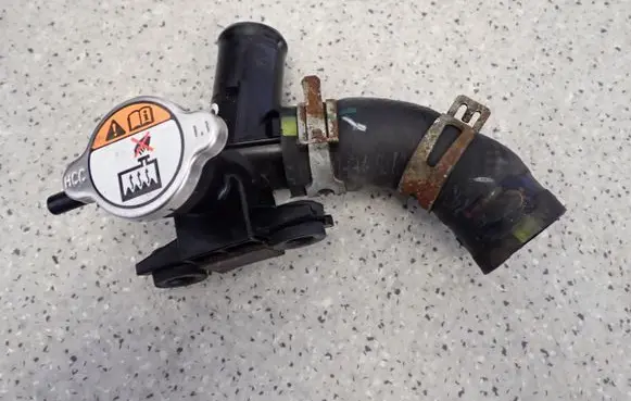 KIA Ceed Coolant expansion tank/reservoir cap 