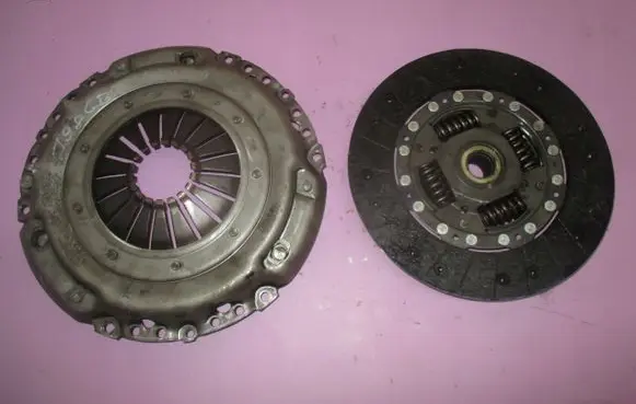 Volkswagen Golf V Clutch set kit 198GBA