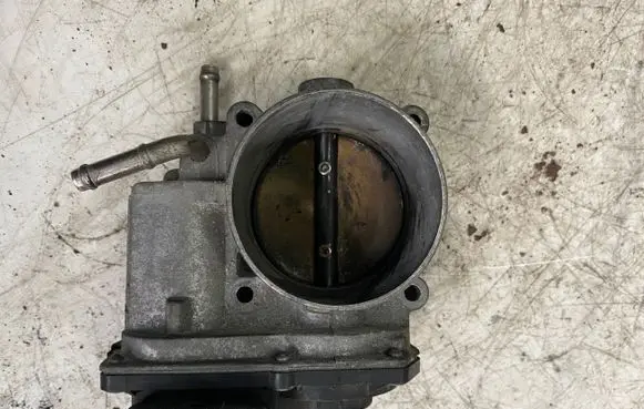 Lexus RX 330 - 350 - 400H Throttle valve 2203020060