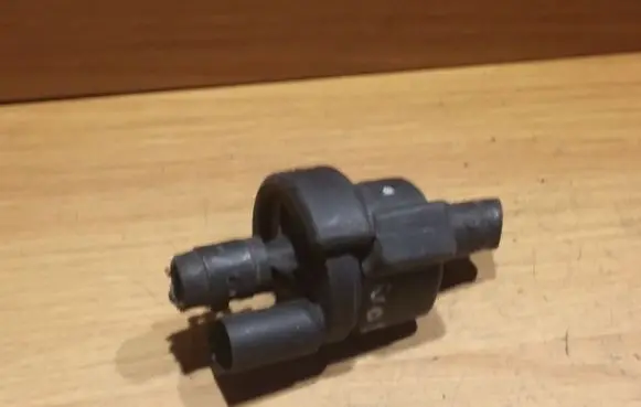 Volkswagen Phaeton Turbo solenoid valve 058133458