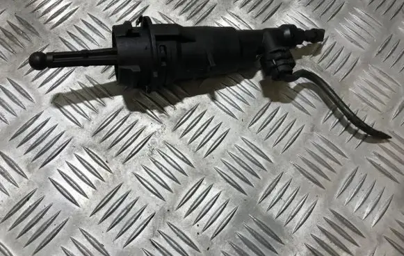 Peugeot 406 Clutch master cylinder