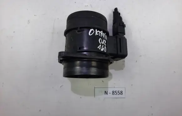 Skoda Octavia Mk2 (1Z) Mass air flow meter 03L906461