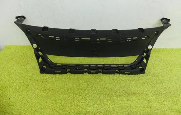 Peugeot 3008 II Front bumper mounting bracket 9815317777