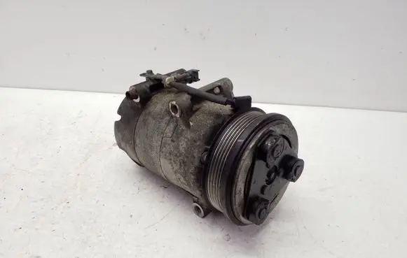 Ford Kuga I Air conditioning (A/C) compressor (pump) 3M5H19D629DF