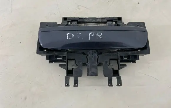 Audi A8 S8 D3 4E Front door exterior handle 4E0839886