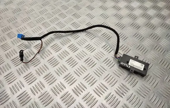 Volkswagen PASSAT B6 iPod connector socket 000051444K