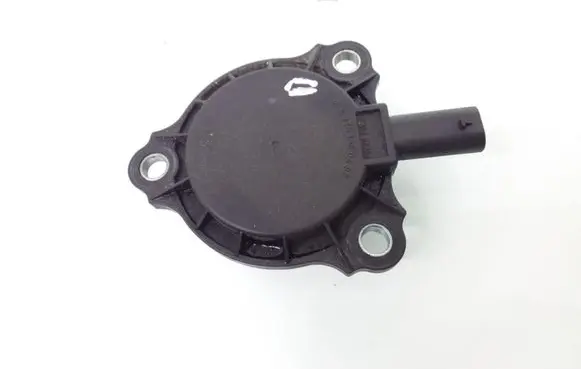 Mercedes-Benz ML W166 Camshaft vanos timing valve A2761560490