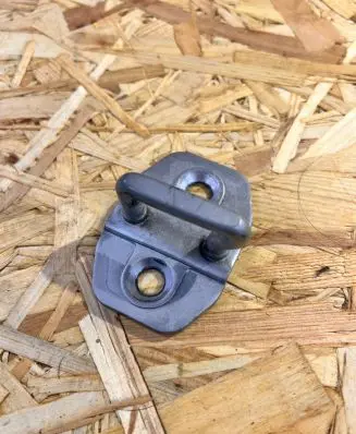 Mercedes-Benz C W204 Rear door lock loop/hook striker 11000049b