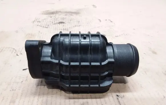 Ford Focus Air intake hose/pipe 9687261180