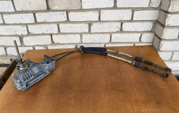 Seat Alhambra (Mk1) Gear shifter/selector 7M3711049C 7M3711261