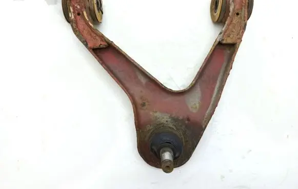 Iveco Daily 35.8 - 9 Front lower control arm/wishbone