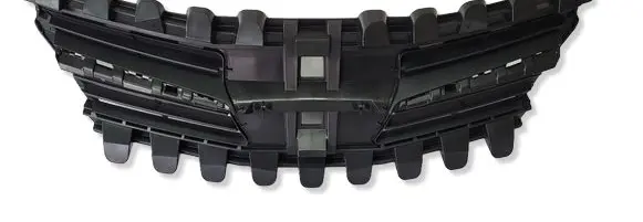 Toyota Verso Front bumper upper radiator grill 531110F060