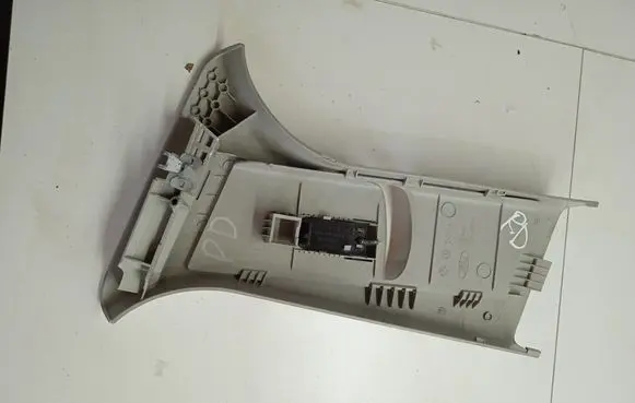 Ford Mondeo MK IV (B) pillar trim (top)