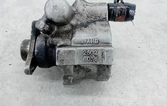 Renault Espace IV Power steering pump 26026056