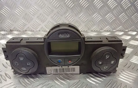 Renault Scenic II - Grand scenic II Interior fan control switch 8200501461