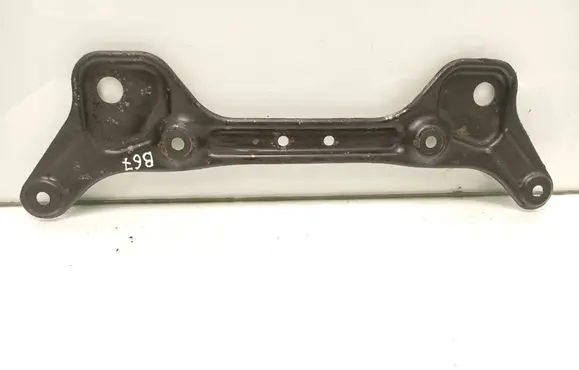 Mercedes-Benz C W204 Steering rack mounting bracket A2046280011