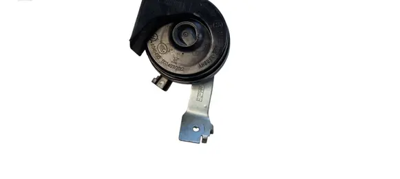 Ford Fusion II Horn signal A046495 AM80SX E3007042