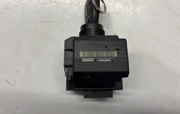Mercedes-Benz E W211 Ignition lock 2115451408