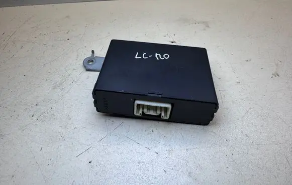 Toyota Land Cruiser (J120) Air conditioning/heating control unit 8748060050 0772002330