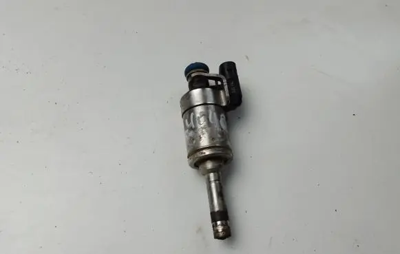 Ford Fiesta Fuel injector 1762242