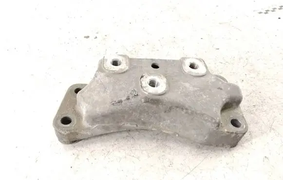 Skoda Octavia Mk2 (1Z) Gearbox mounting bracket 1K0199117
