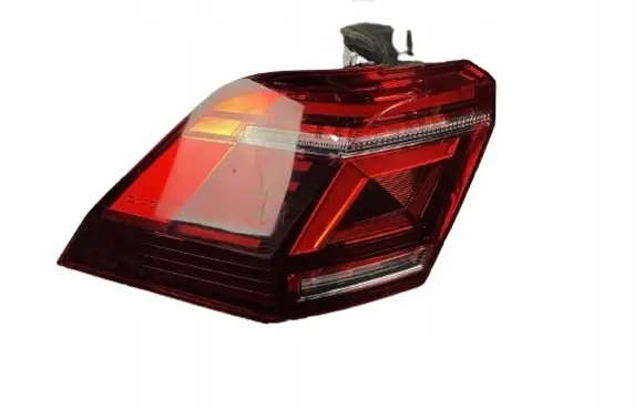 Volkswagen Tiguan Rear/tail lights 5NA945207H