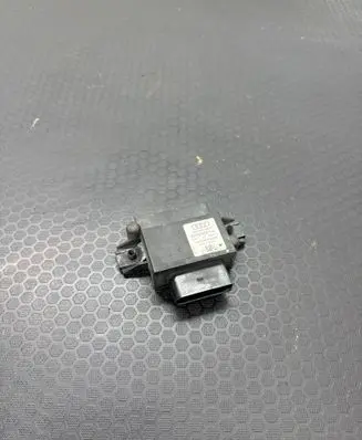 Audi Q5 SQ5 8R Fuel injection pump control unit/module 4G0906093F