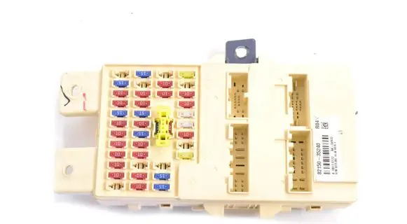 SsangYong Tivoli Fuse box set 8215035240