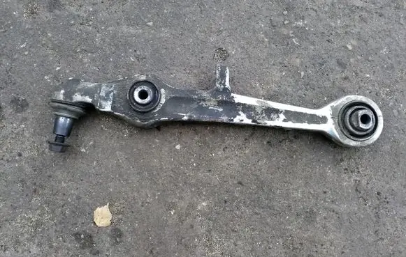 Volkswagen PASSAT B5.5 Front lower control arm/wishbone