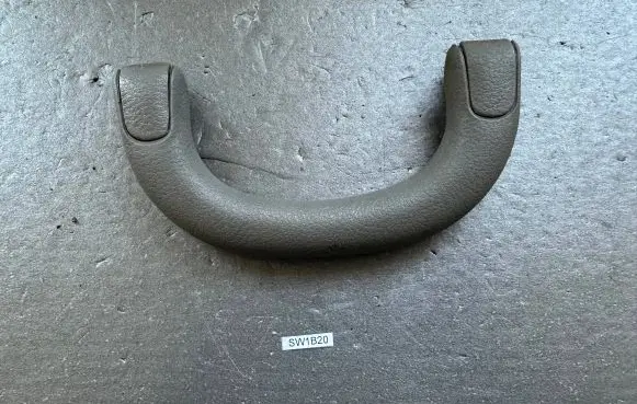 Nissan Patrol Y61 Front interior roof grab handle 73940VB100