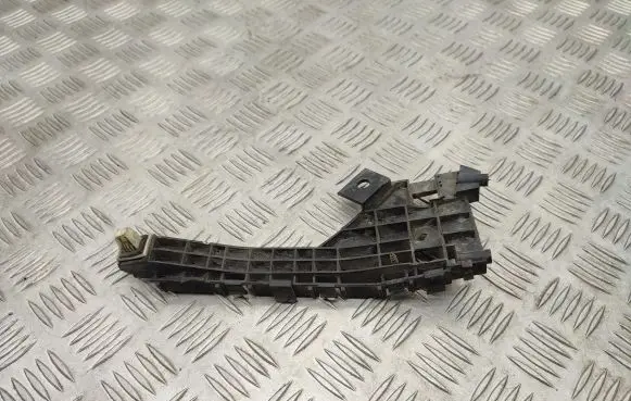 Honda FR-V Rear bumper mounting bracket 1S6S0