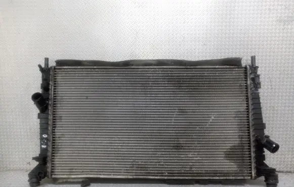 Ford Focus Coolant radiator 3M5H8005RK