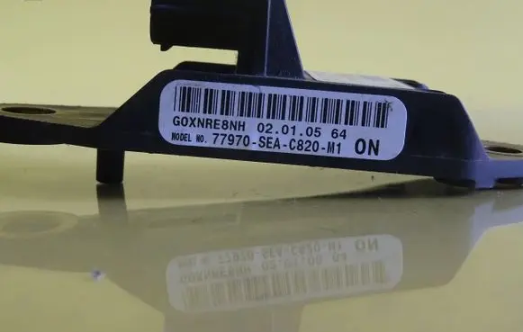 Honda Civic Airbag deployment crash/impact sensor 77970-SEA-C820-M1